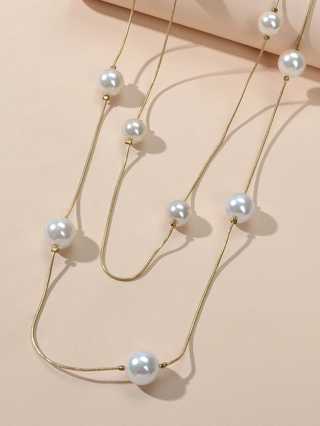 Doppellagige Perlen-Deko Gold-Silber-Kette Lange Halskette Modeaccessoires